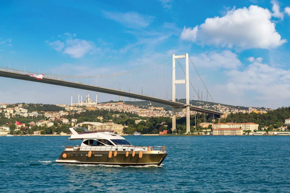 Kiralık Teknede Kahvaltı Organizasyonu