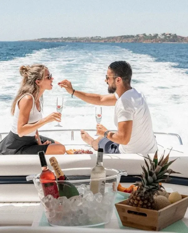 Büyükçekmece Tekne Turları ve Kiralık Tekneler